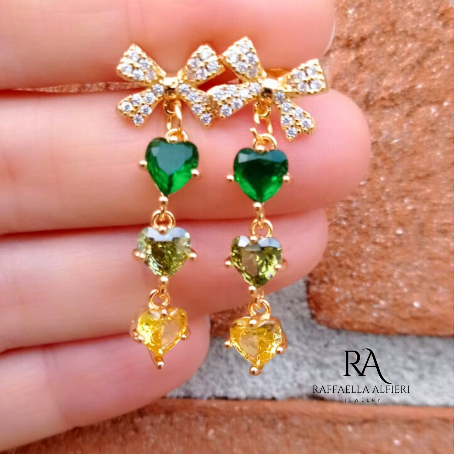 Orecchini Sailor Moon 3 Cuori in Zircone – Placcati Oro 18K