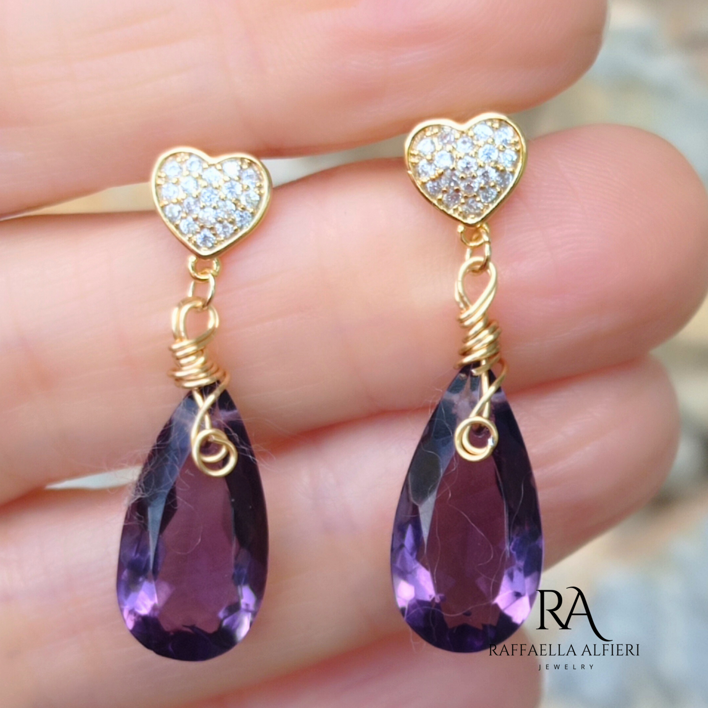 Orecchini Pendenti in Ametista Viola con Perno a Cuore in Rame Placcato Oro 18k