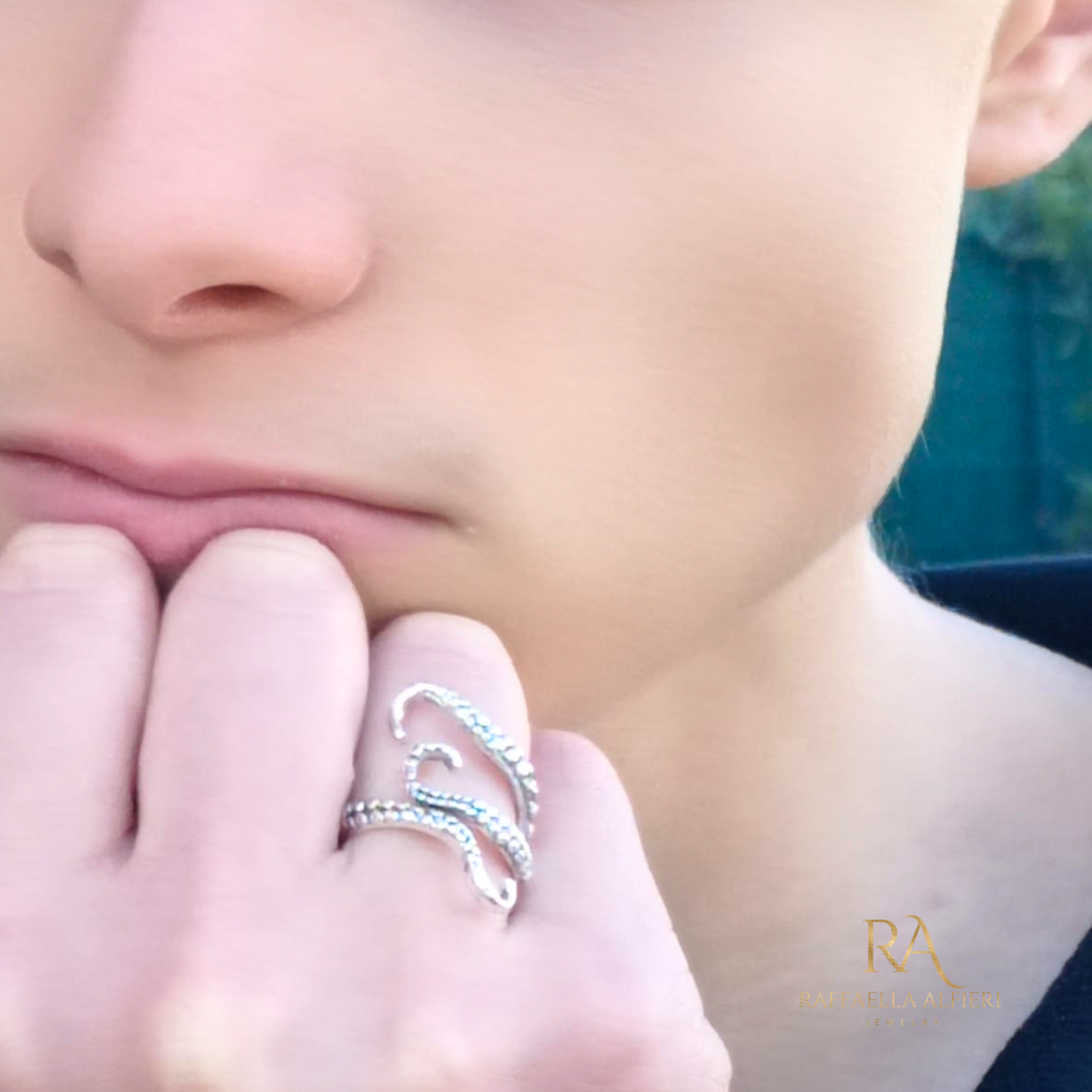 anello in acciaio regolabile