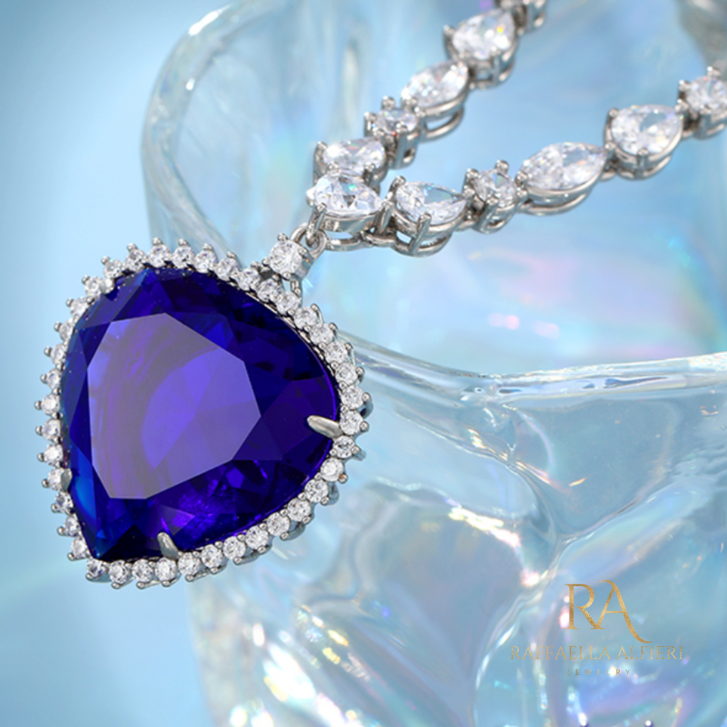 Titanic Heart of the Ocean jewelry