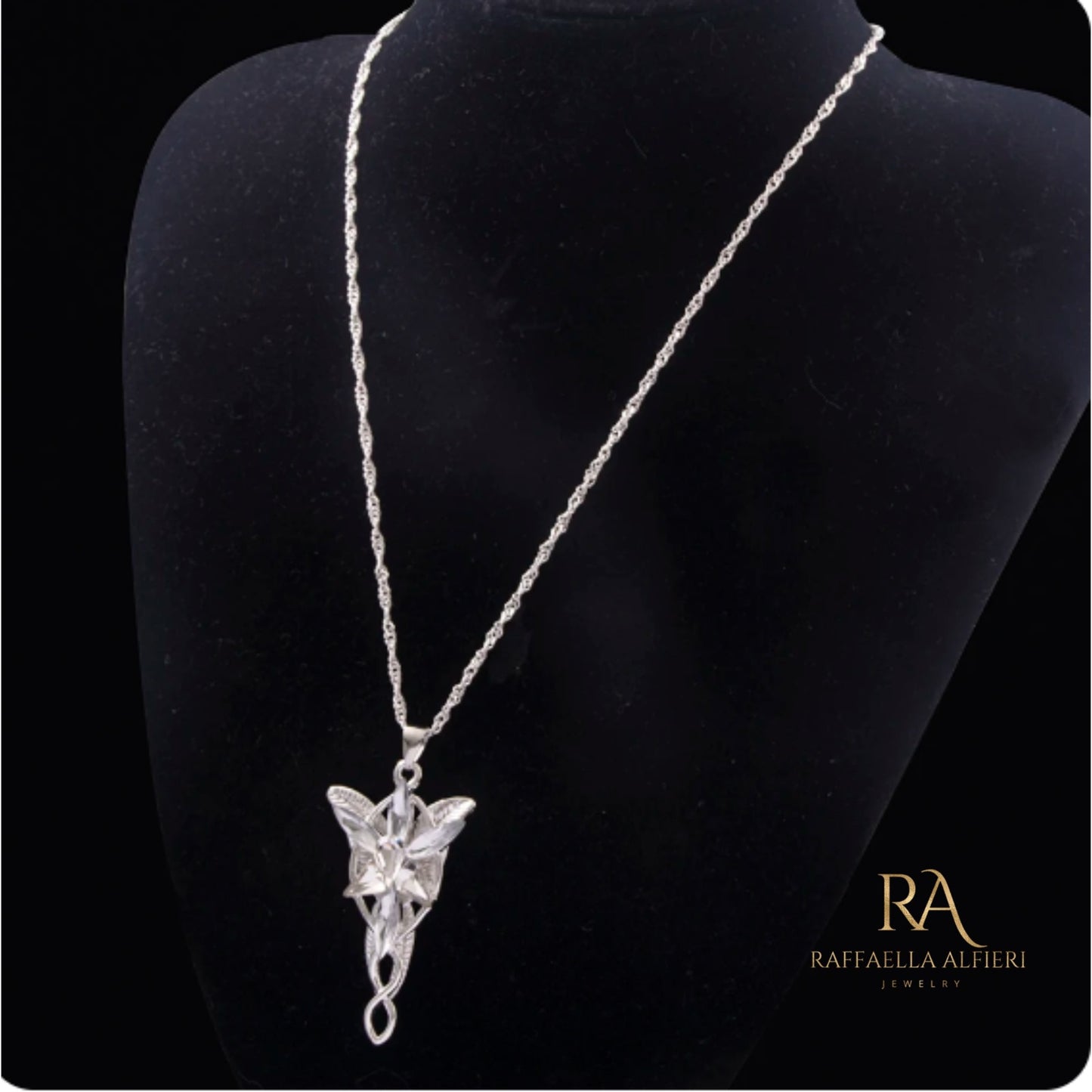 Arwen Evenstar Collana Elven Grace e ciondolo Cosplay ispirato all'amore di Aragorn LOTR Elfi Elfstone Elessar Scatola regalo disponibile.