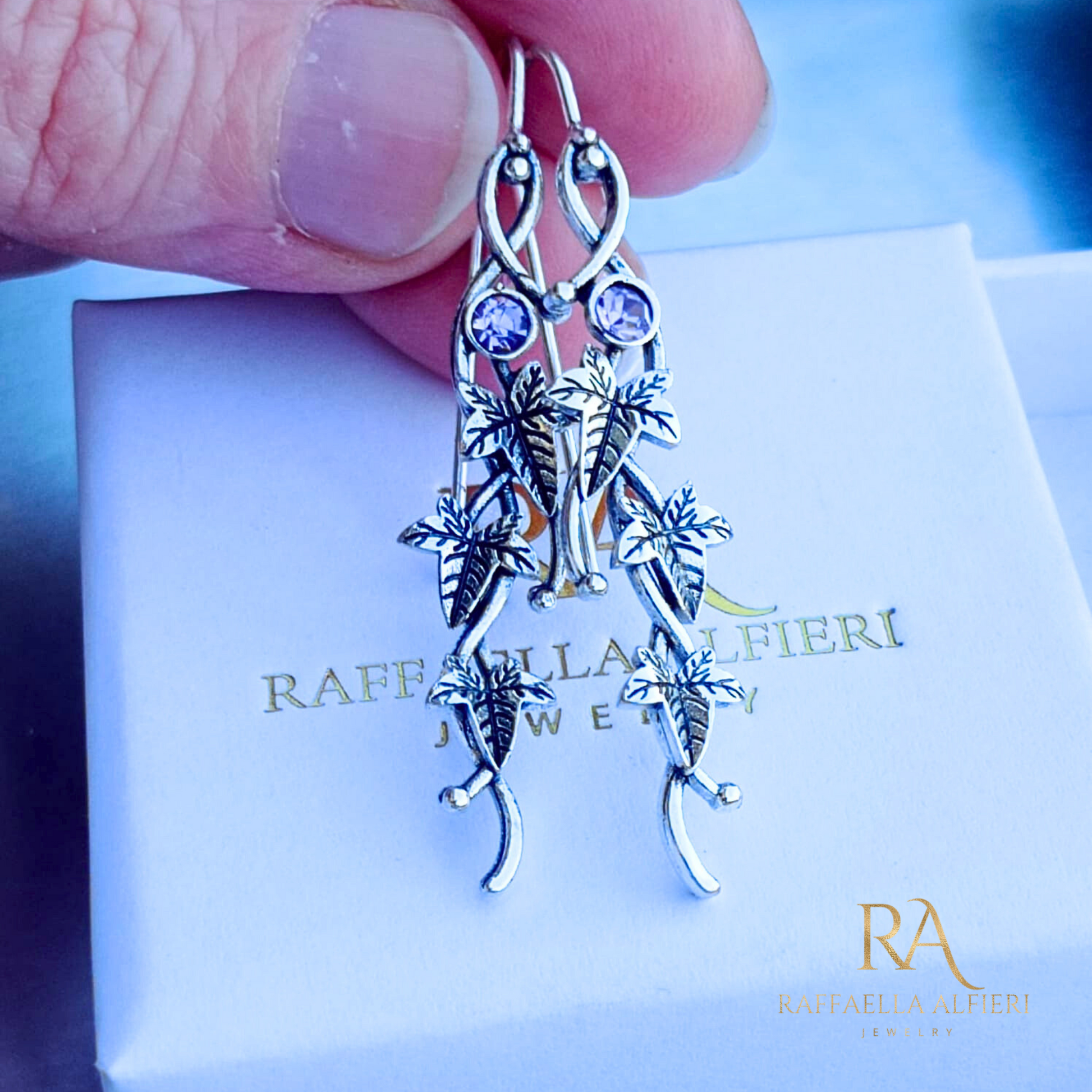 The Hobbit earrings ivy leaves design