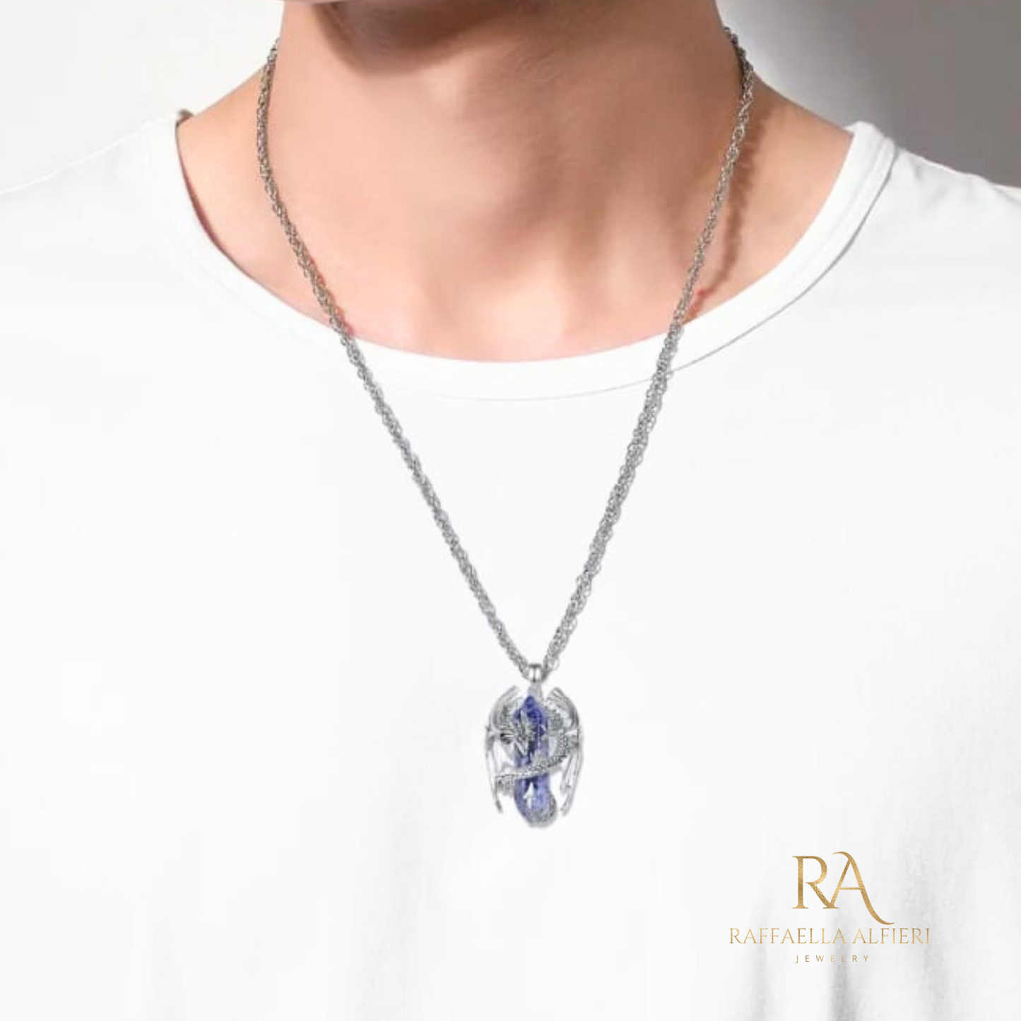 collana in acciaio con pendente a forma di drago e prisma in ametista