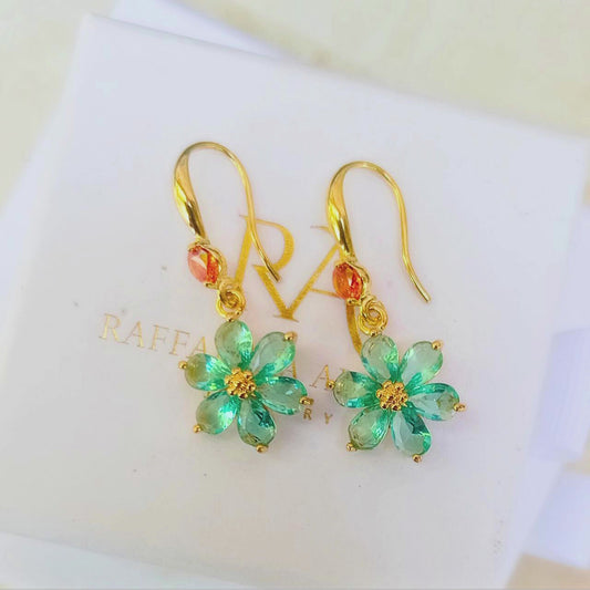 Orecchini pendenti con zirconi a tema floreale placcati oro 18K